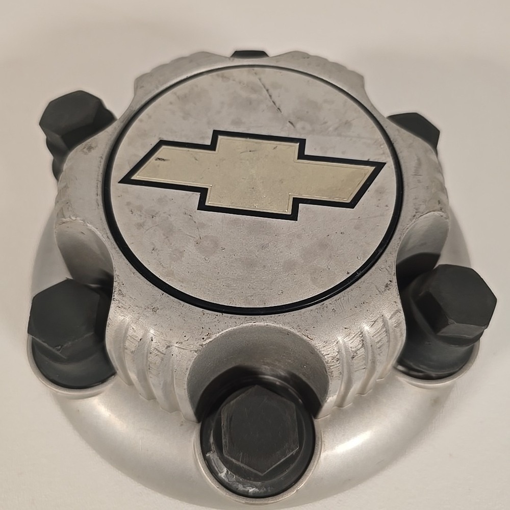 99-04 Chevrolet Tahoe 1500 Factory Chrome Hud Cap OEM‎ Part# 9596661
